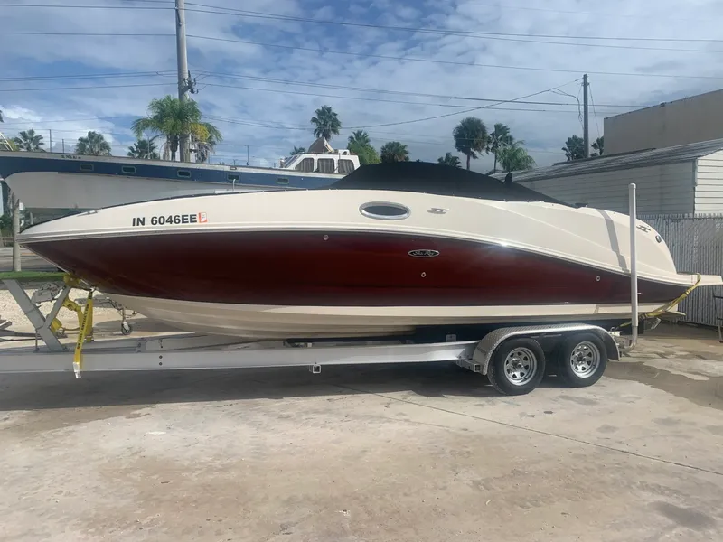 The Image of Sea Ray 240 Sundeck 2007 - 0