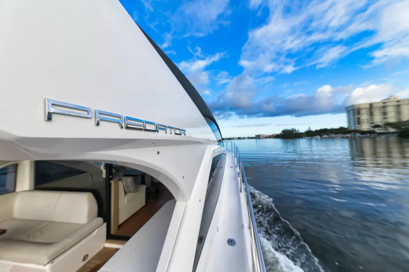 Slide: The Image of Sunseeker Predator 2017 - 16