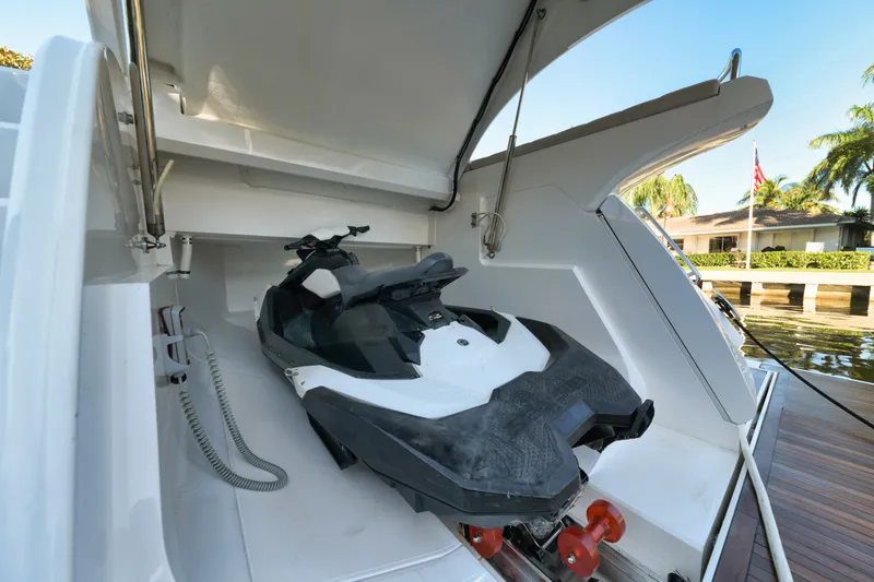 Slide: The Image of Sunseeker Predator 2017 - 19