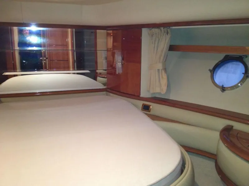 Slide: The Image of Azimut 62 Evolution 2005 - 15