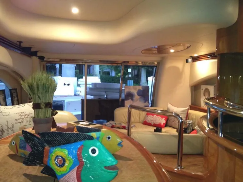 Slide: The Image of Azimut 62 Evolution 2005 - 8