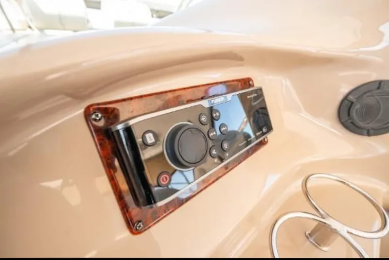 Slide: The Image of Sea Ray 540 Sundancer 2000 - 11