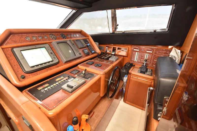 Slide: The Image of Ferretti 80 1997 - 11