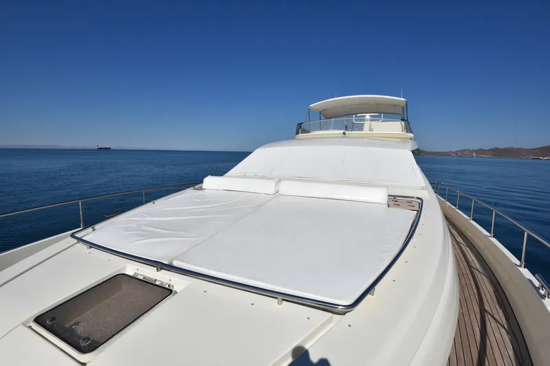 Slide: The Image of Ferretti 80 1997 - 23