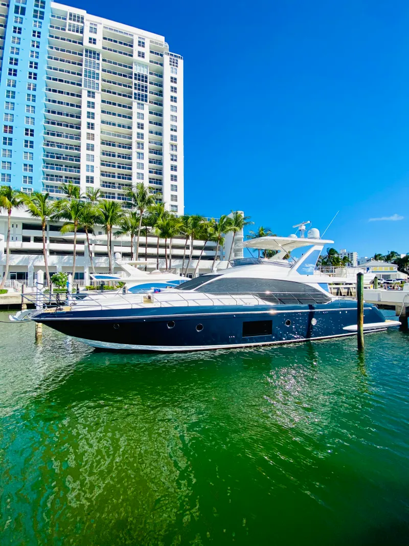 The Image of Azimut Flybridge 2018 - 0