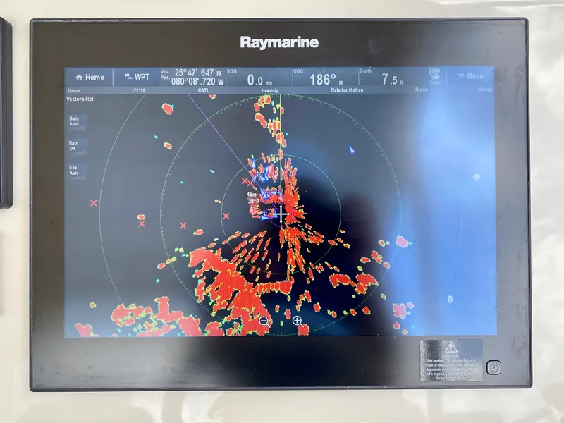 Slide: The Image of Azimut Flybridge 2018 - 26