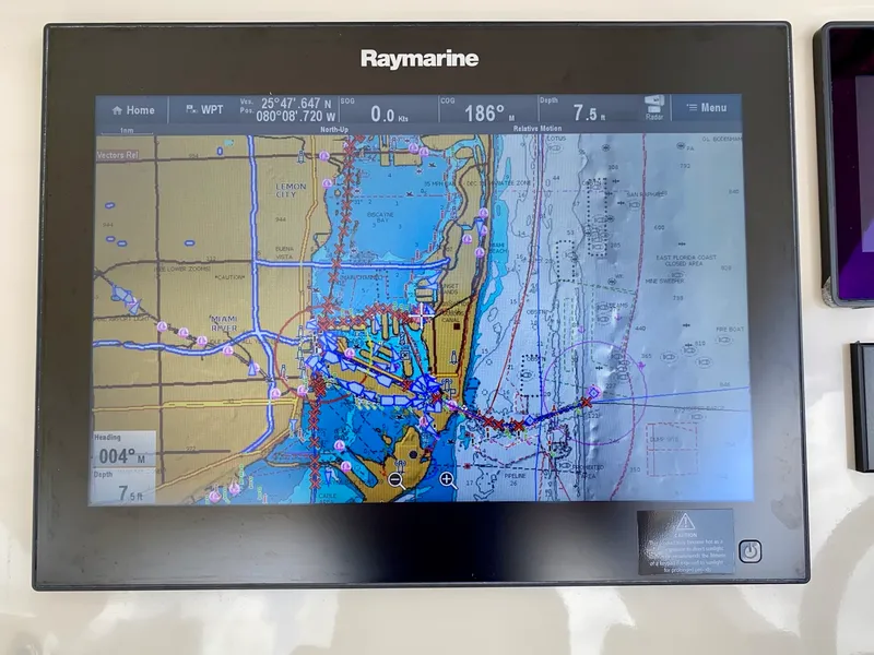 Slide: The Image of Azimut Flybridge 2018 - 27