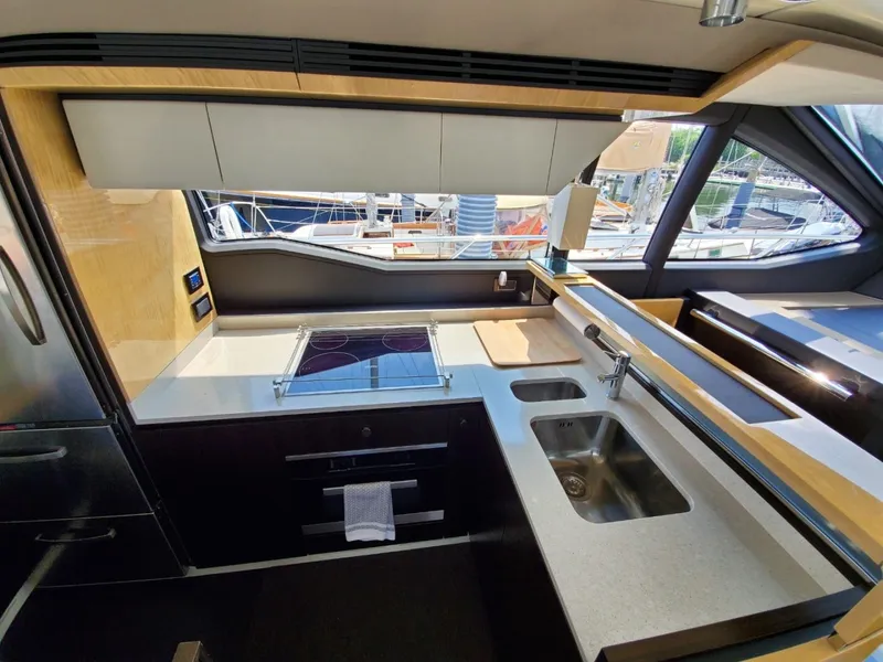 Slide: The Image of Azimut Flybridge 2018 - 65