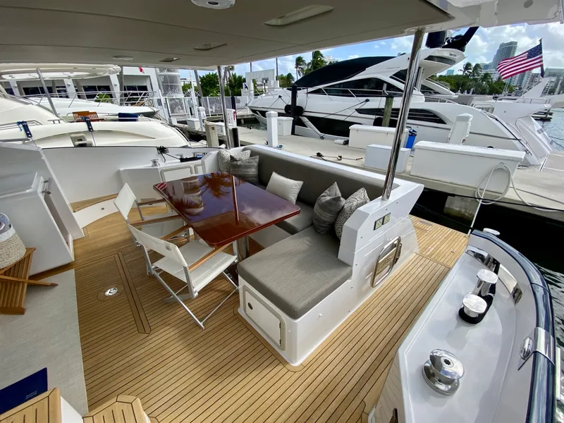 Slide: The Image of Azimut Flybridge 2018 - 94