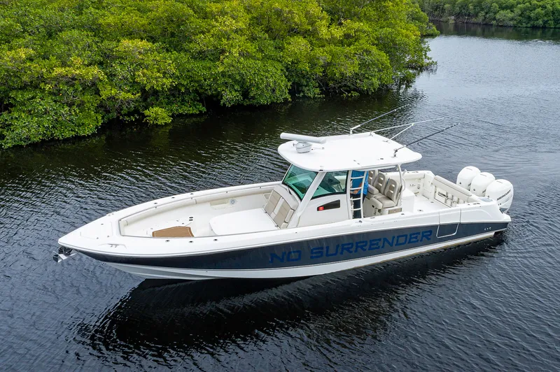 The Image of Boston Whaler 370 Outrage 2017 - 0