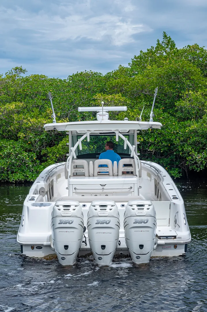 Slide: The Image of Boston Whaler 370 Outrage 2017 - 15