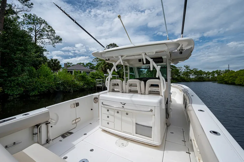 Slide: The Image of Boston Whaler 370 Outrage 2017 - 19