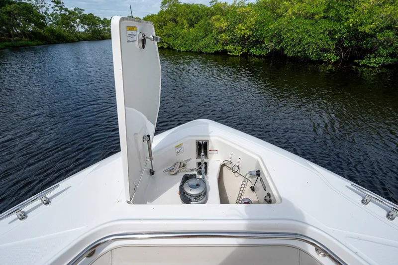 Slide: The Image of Boston Whaler 370 Outrage 2017 - 40