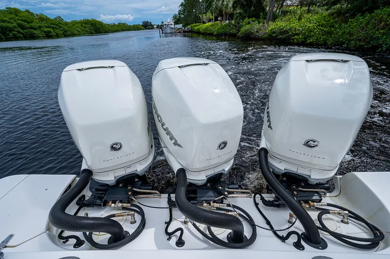 Slide: The Image of Boston Whaler 370 Outrage 2017 - 50