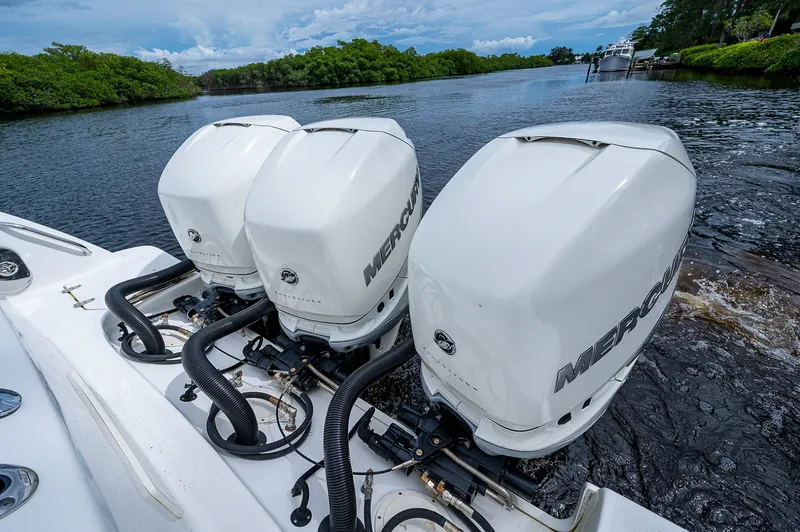 Slide: The Image of Boston Whaler 370 Outrage 2017 - 51