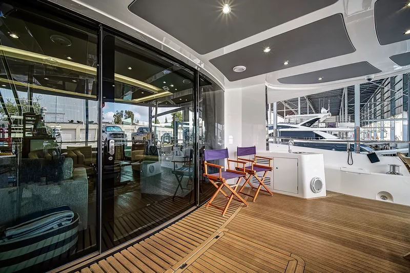 Slide: The Image of Sunseeker 86 Yacht 2019 - 12