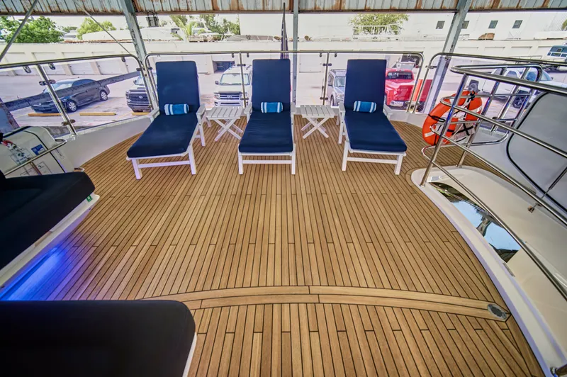 Slide: The Image of Sunseeker 86 Yacht 2019 - 15