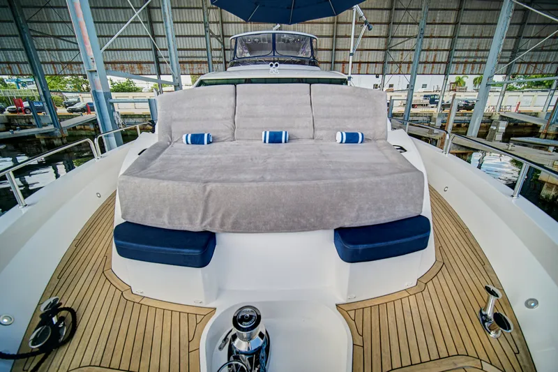 Slide: The Image of Sunseeker 86 Yacht 2019 - 22