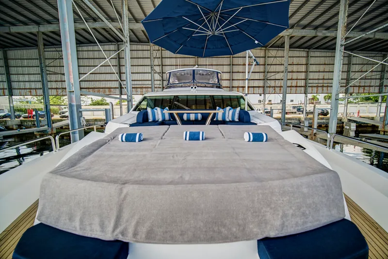 Slide: The Image of Sunseeker 86 Yacht 2019 - 23
