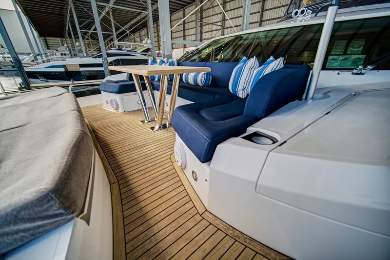 Slide: The Image of Sunseeker 86 Yacht 2019 - 24