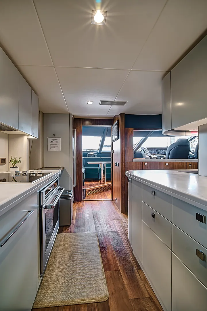 Slide: The Image of Sunseeker 86 Yacht 2019 - 39