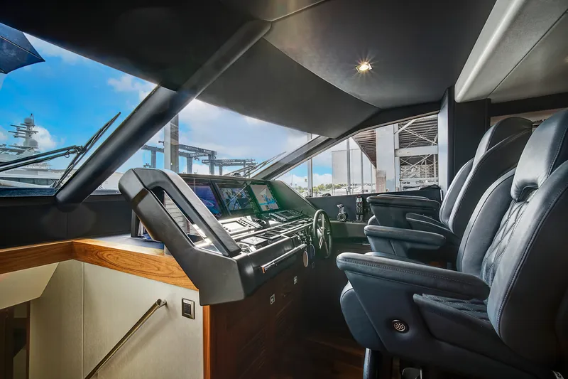 Slide: The Image of Sunseeker 86 Yacht 2019 - 42