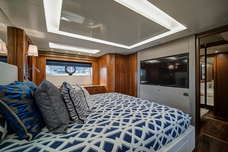Slide: The Image of Sunseeker 86 Yacht 2019 - 49