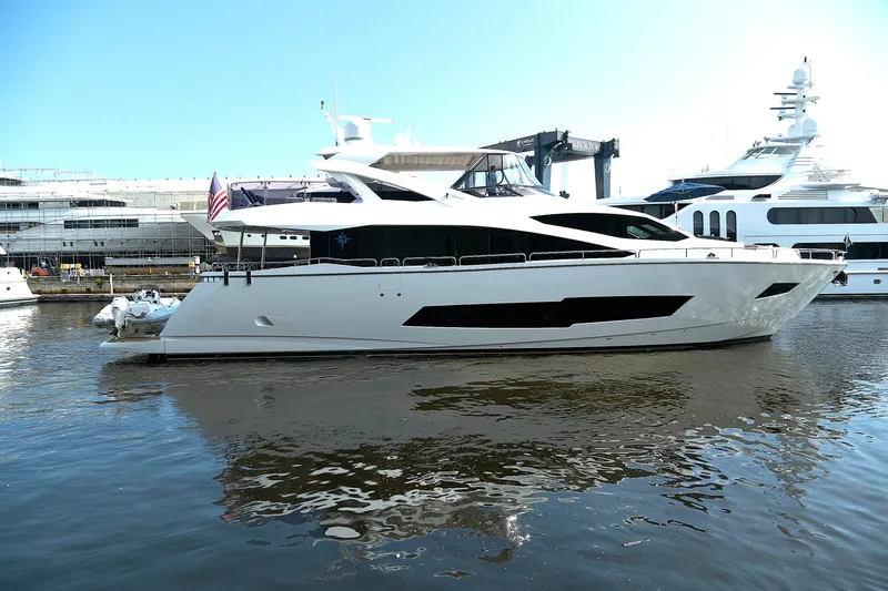 Slide: The Image of Sunseeker 86 Yacht 2019 - 5