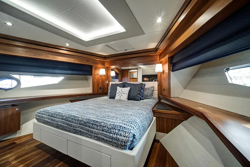 Slide: The Image of Sunseeker 86 Yacht 2019 - 55