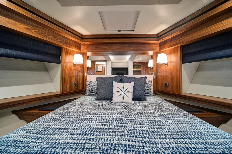 Slide: The Image of Sunseeker 86 Yacht 2019 - 56