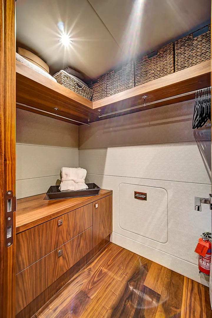 Slide: The Image of Sunseeker 86 Yacht 2019 - 58