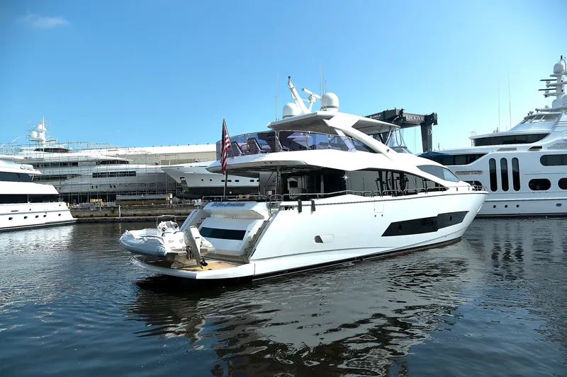 Slide: The Image of Sunseeker 86 Yacht 2019 - 6