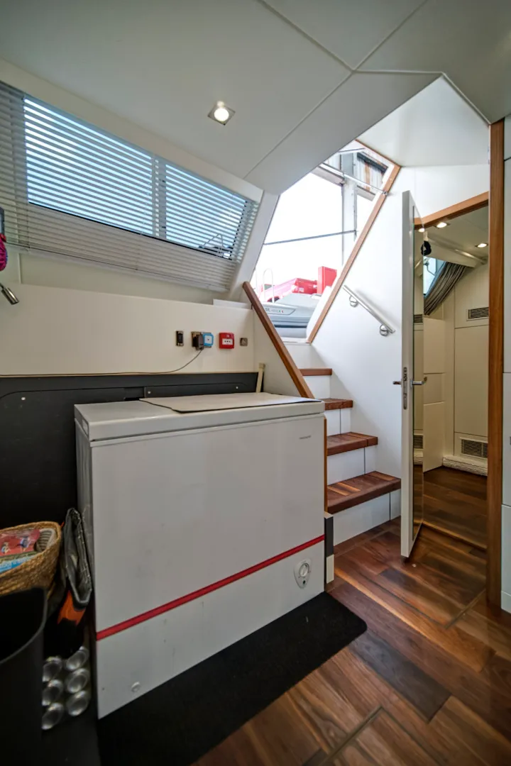 Slide: The Image of Sunseeker 86 Yacht 2019 - 67