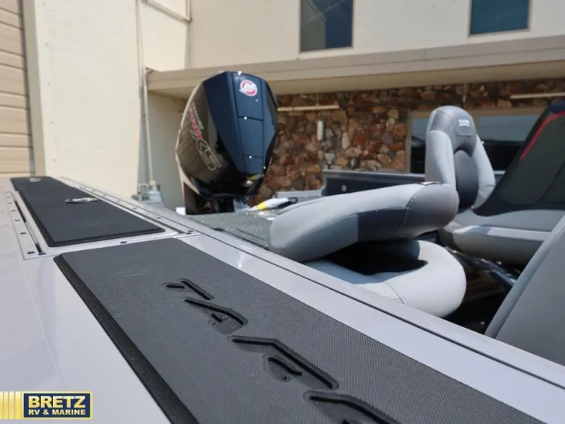 Slide: The Image of Tracker V-18 Combo 2027 - 15