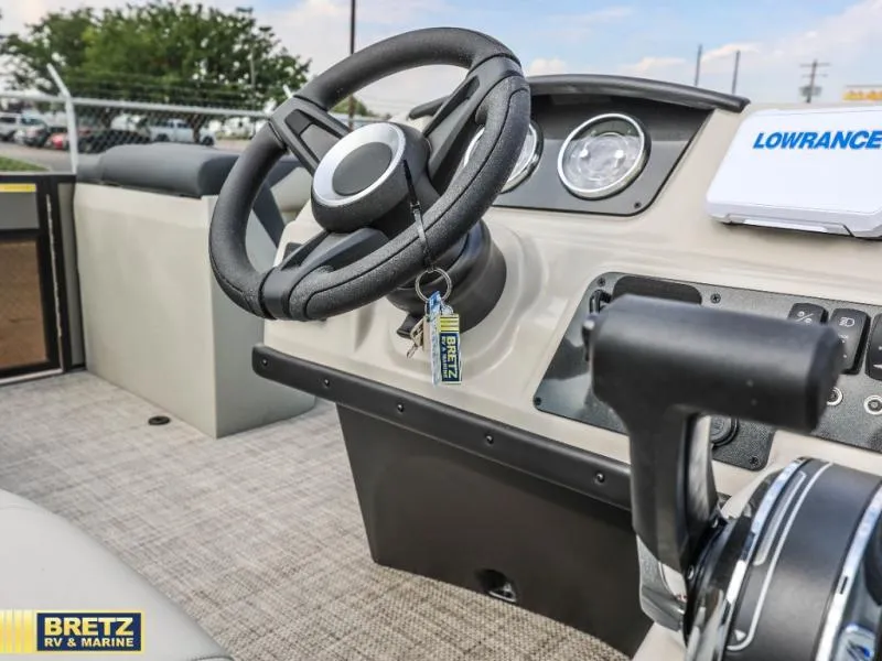 Slide: The Image of Barletta Boats S22QC 2027 - 14