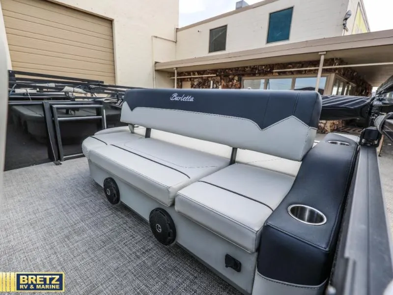 Slide: The Image of Barletta Boats 22UC 2027 - 16