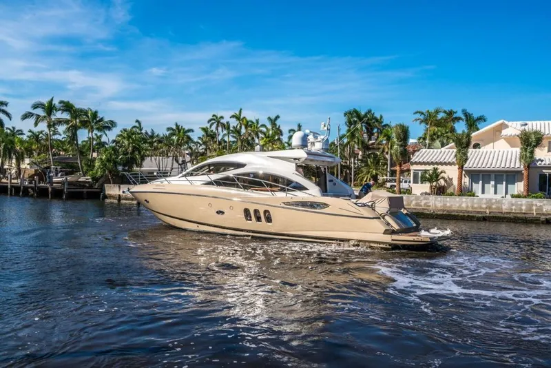 The Image of Sunseeker Predator 2010 - 0