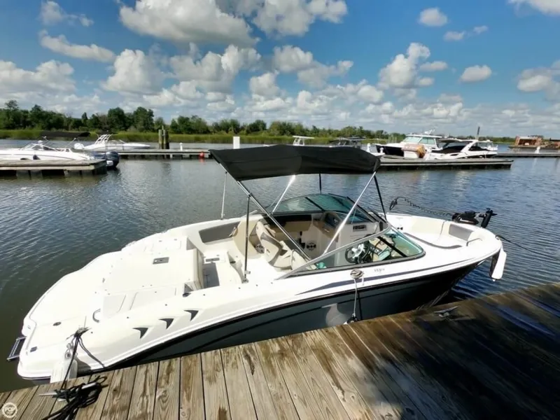 The Image of Chaparral 21 Ski & Fish H20 2014 - 0