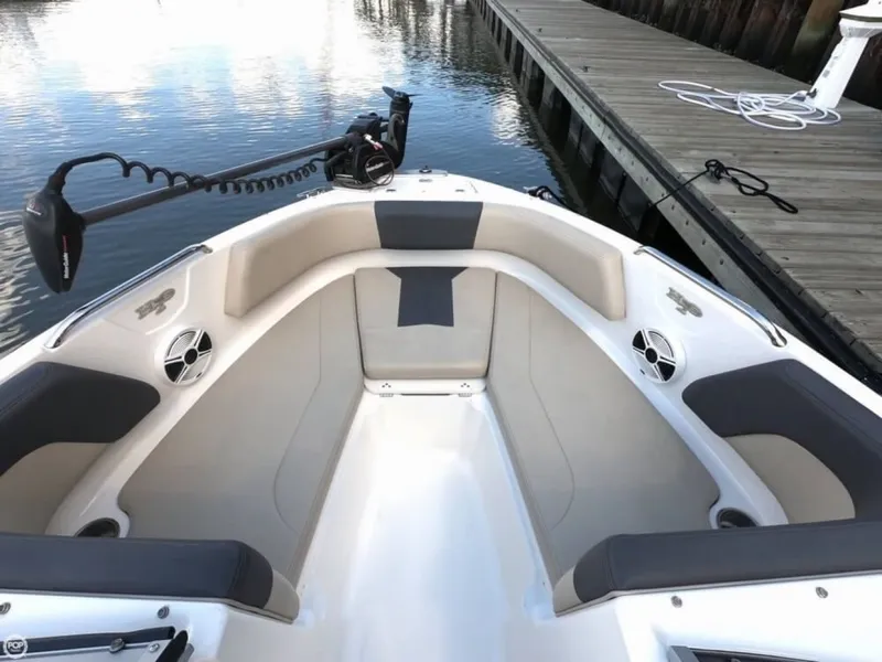 Slide: The Image of Chaparral 21 Ski & Fish H20 2014 - 6