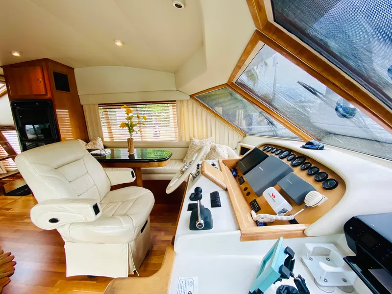 Slide: The Image of Navigator 5700 Rival 2003 - 49