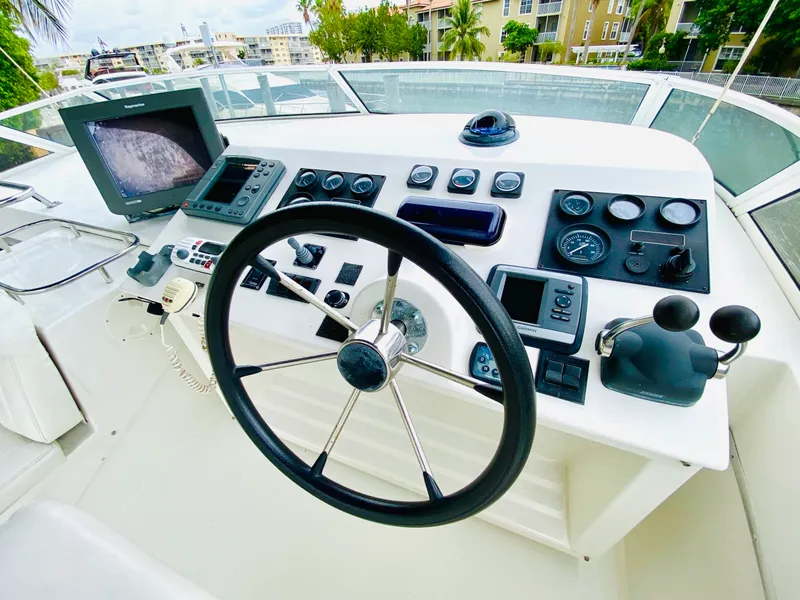Slide: The Image of Navigator 5700 Rival 2003 - 96
