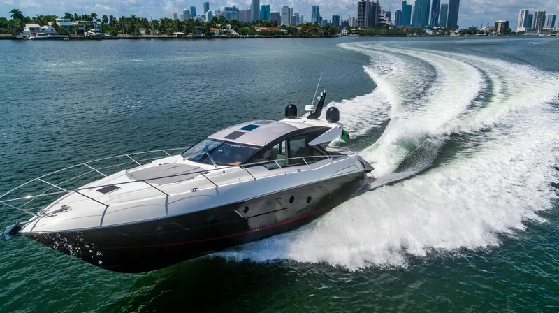 The Image of Sunseeker Predator 2019 - 0