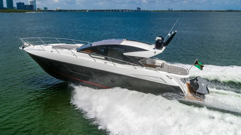 Slide: The Image of Sunseeker Predator 2019 - 10