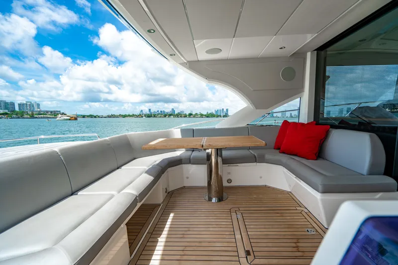 Slide: The Image of Sunseeker Predator 2019 - 20