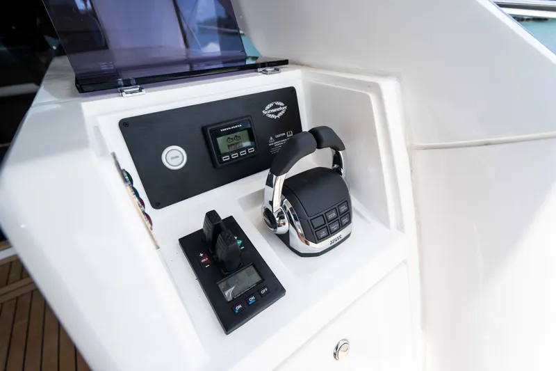 Slide: The Image of Sunseeker Predator 2019 - 21