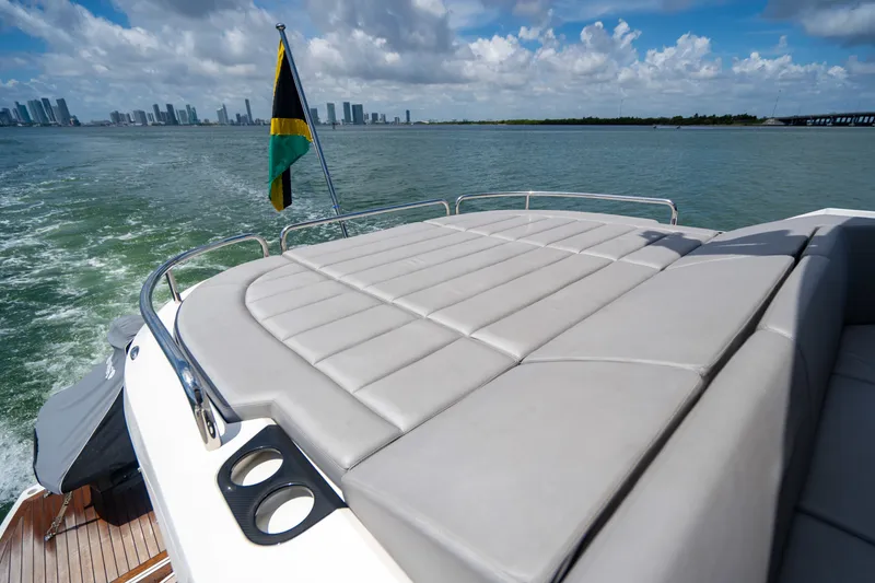 Slide: The Image of Sunseeker Predator 2019 - 27