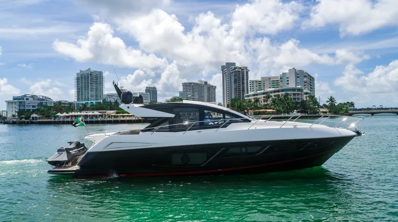 Slide: The Image of Sunseeker Predator 2019 - 3