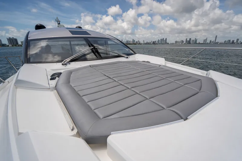 Slide: The Image of Sunseeker Predator 2019 - 38