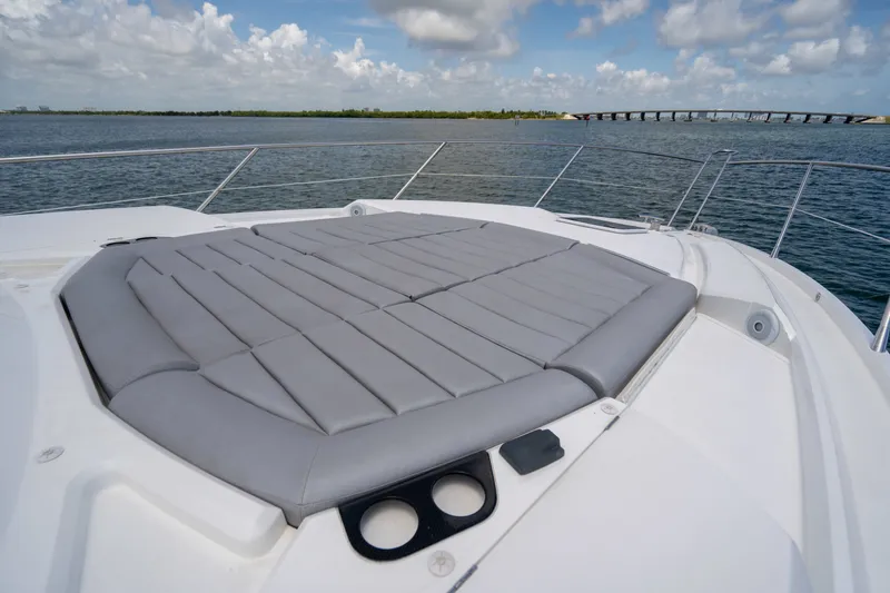 Slide: The Image of Sunseeker Predator 2019 - 39