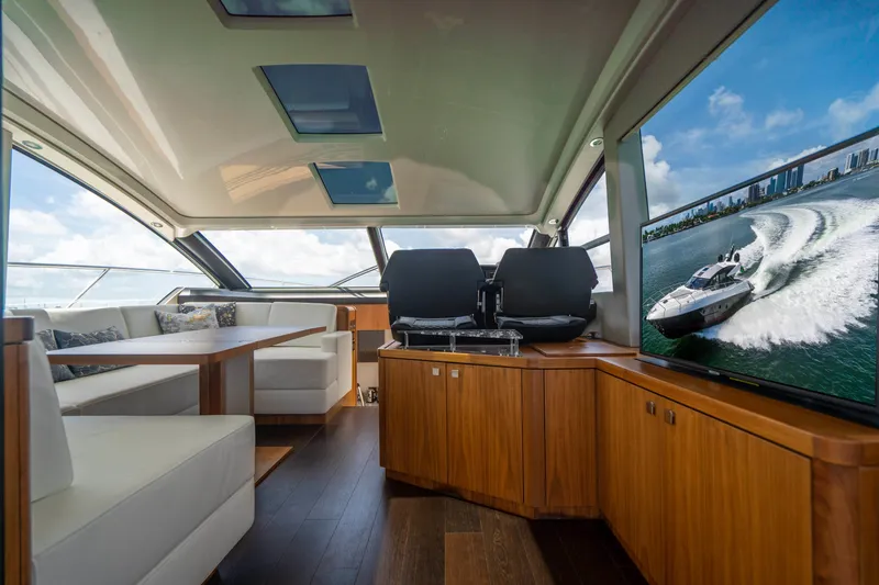 Slide: The Image of Sunseeker Predator 2019 - 41